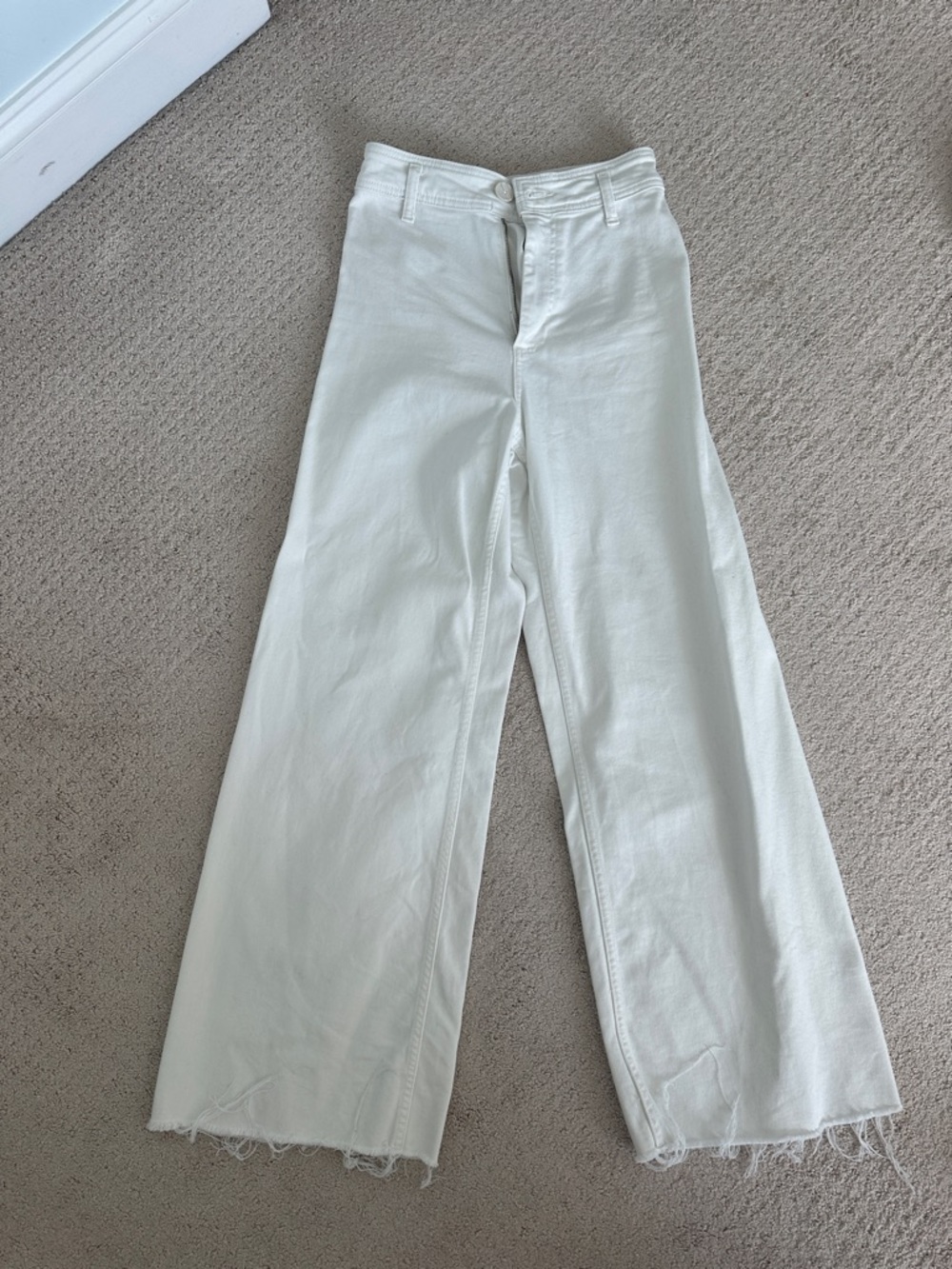 Zara High Rise Wide Leg Jeans in Off-White